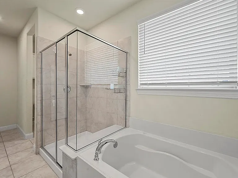 6100 Brunswick Dr — Photo 5