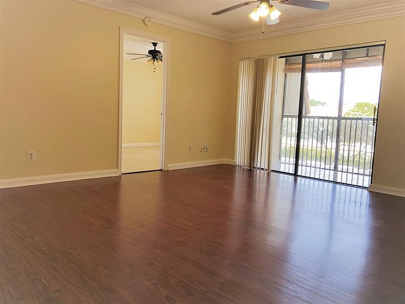 1st image of 10718 Royal Palm Blvd