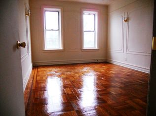 15065 87th Rd, Jamaica, NY 11432