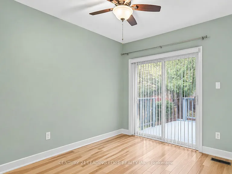 177 Fallingbrook Rd — Photo 11