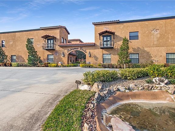3rd image of 600 Palermo Vista Ct