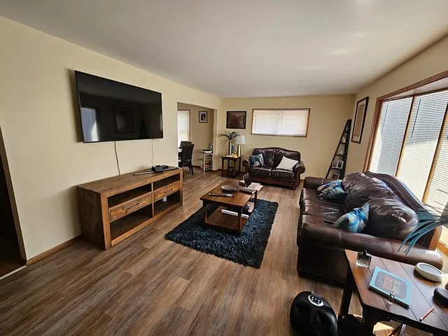 11106 W Maple Ln — Photo 17