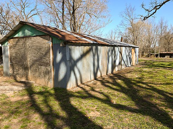 4th image of 1875 E 166 Road