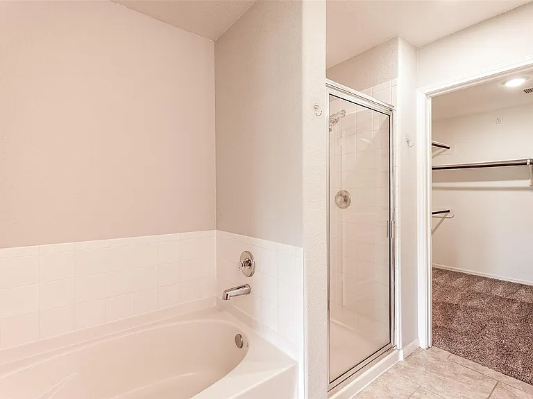 29319 Dunns Creek Ct — Photo 13