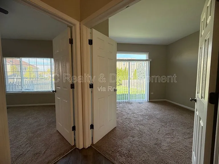 1652 Cesario Dr — Photo 11