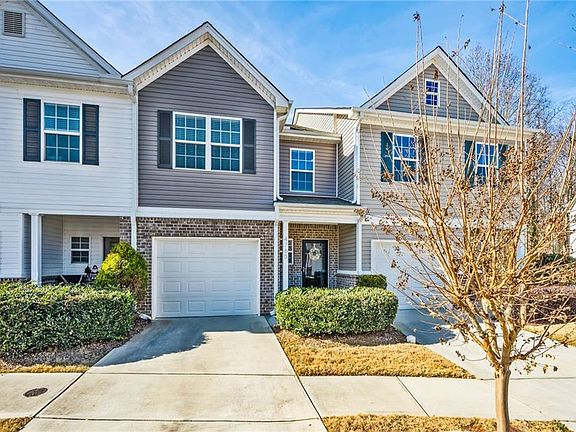 2nd image of 4765 Beacon Ridge Ln