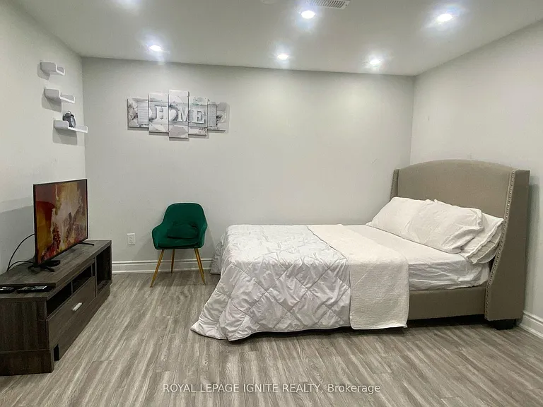 15 Sugarcane Ave #B — Photo 6