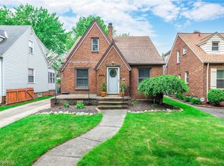 4656 Morningside Dr, Cleveland, OH 44109