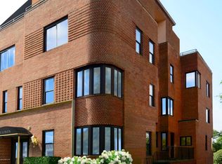 9 Lafayette Ct APT 1B, Greenwich, CT 06830