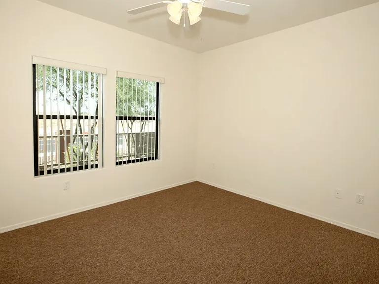 Bell Mirage Estates — Photo 13