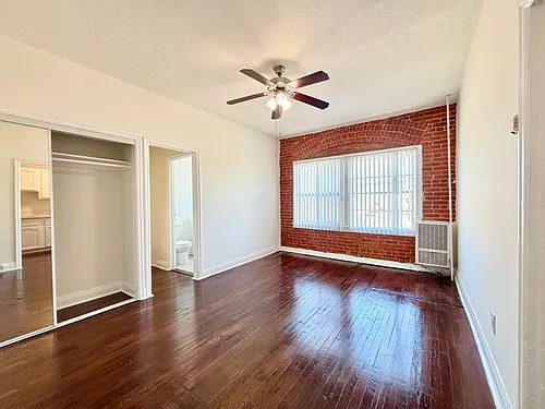 147 S Normandie Ave Photo 1