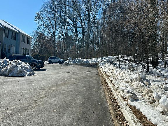 4th image of 6909 Bankrun Ter