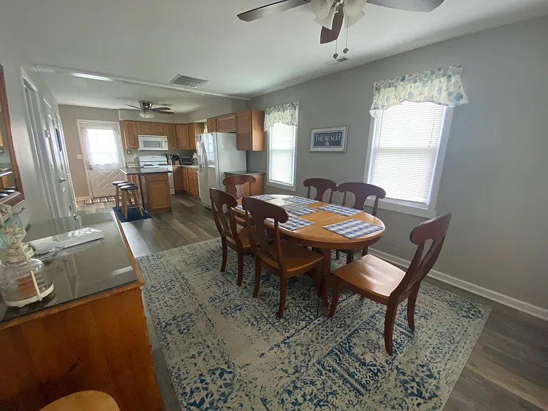 318 Dupont Ave — Photo 13
