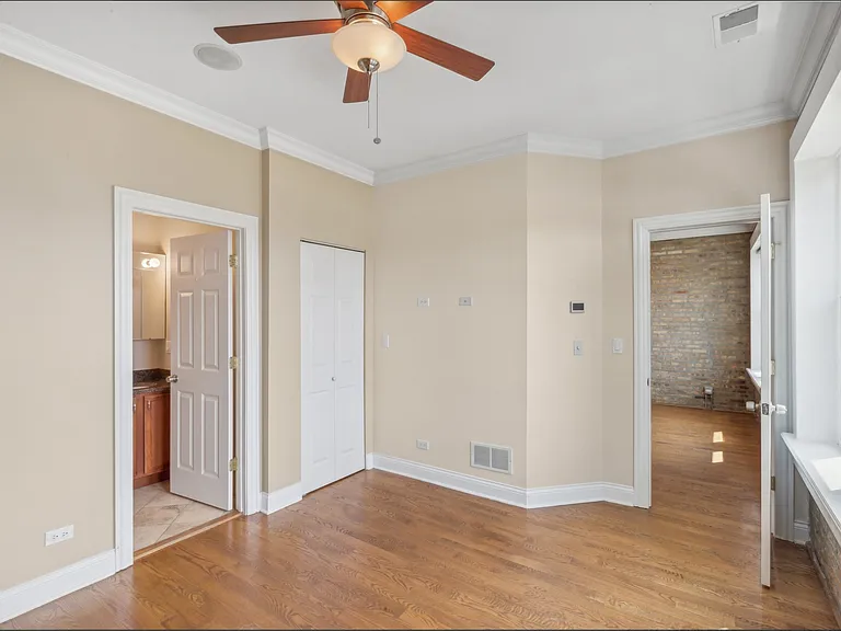 6146 N Ravenswood Ave — Photo 6