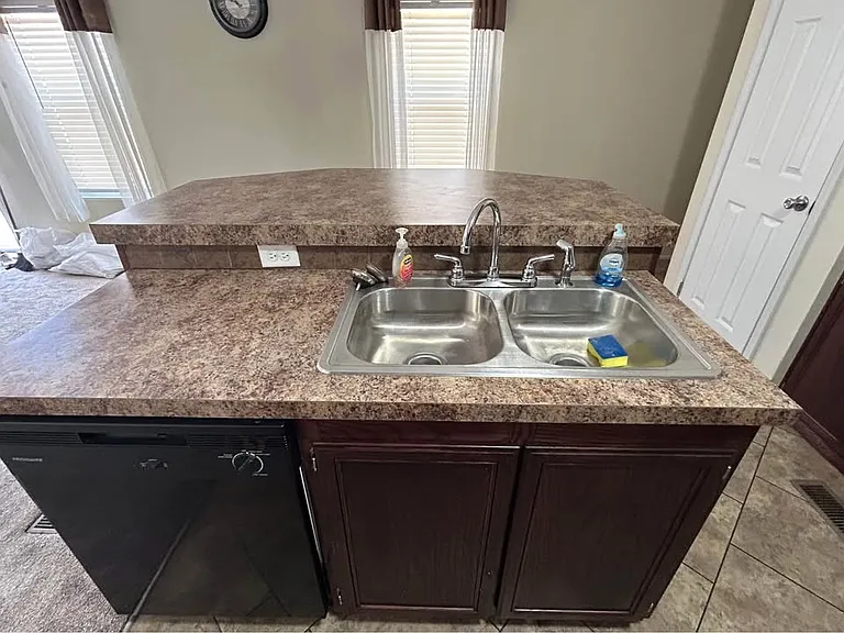 58 Charlsie Dr — Photo 3