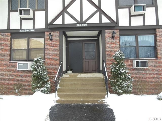 1st image of 661 Sierra Vista Ln