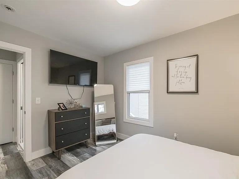 510 E Oakridge St — Photo 16