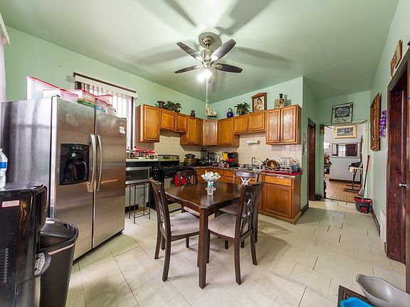 3rd image of 3844 W Wabansia Ave