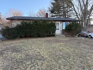 2nd image of 33028 N Ridge Rd