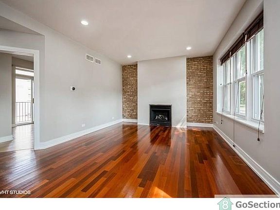 2nd image of 4246 N Spaulding Ave APT 1B