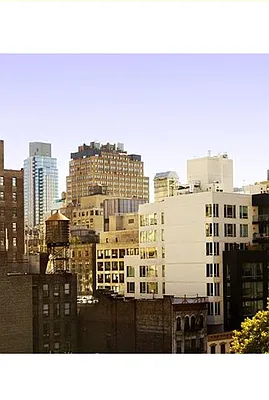 Rented by R New York | media 12