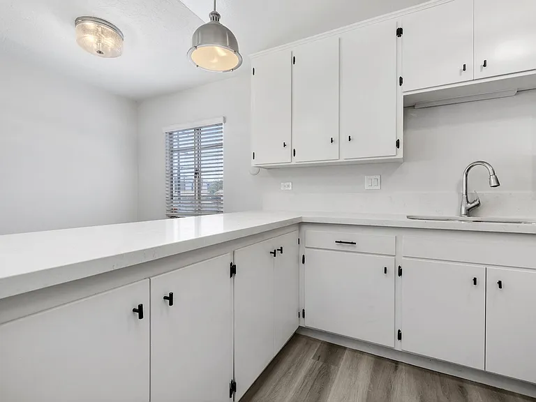 3820 Georgia St #8 — Photo 15