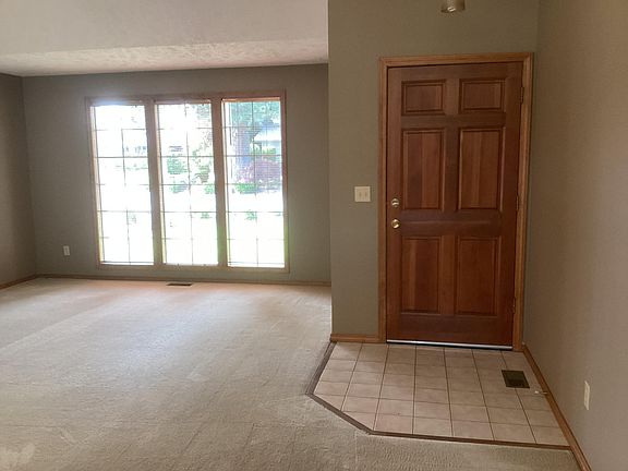 3rd image of 23606 E 1st Ave