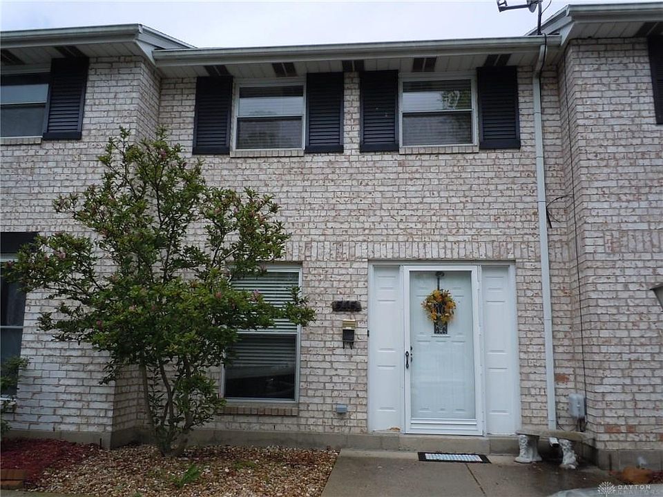 1st image of 545 Adrian Ct