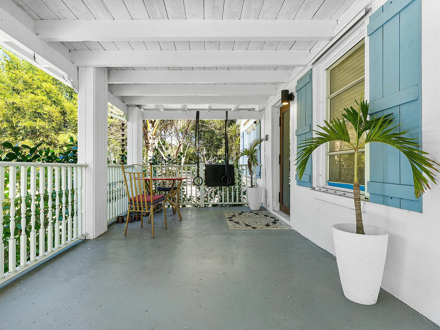 3 bed, 1.0 bath, 1433 sqft, $8,000 — Photo 2