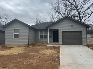 3052 W Harrison St, Springfield, MO 65802