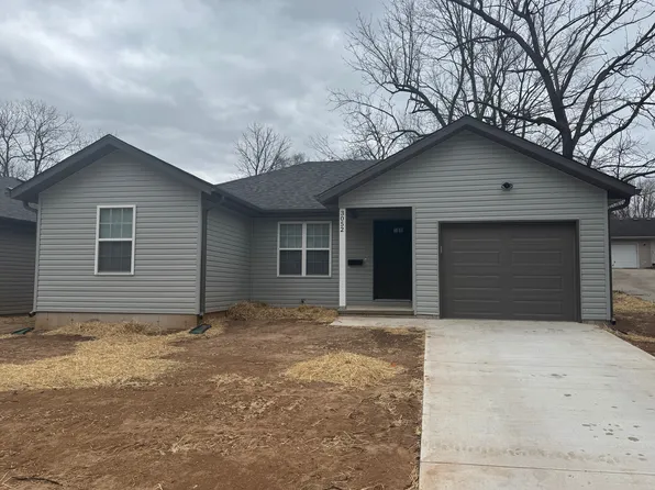 3052 W Harrison St, Springfield, MO 65802