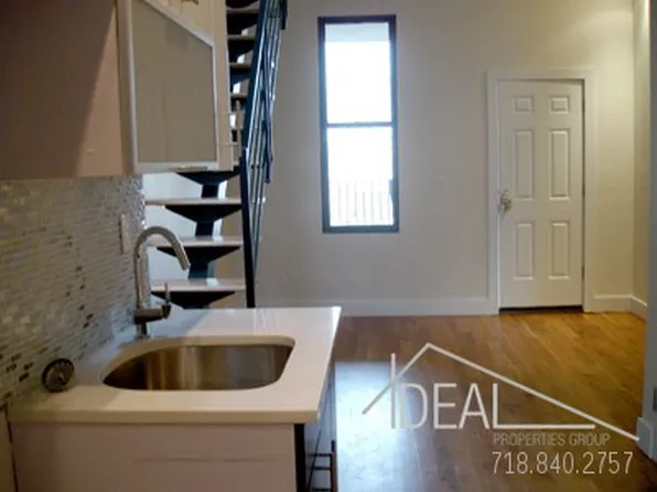 260 Clifton Pl, Brooklyn, NY 11216