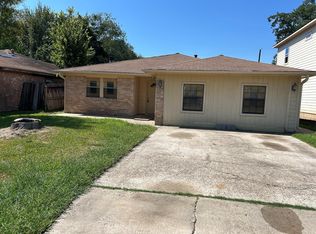 510 S Blackwell St, La Porte, TX 77571