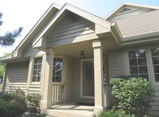 N21W24202 Cumberland Dr #23J, Pewaukee, WI