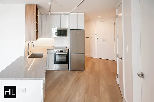 Rented by Highline Residential | media 1