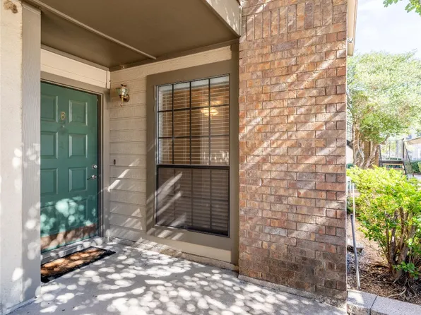 358 W Harwood Rd APT B, Hurst, TX 76054