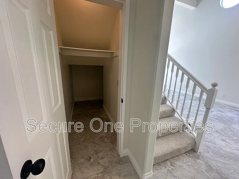 1740 Amarelle St — Photo 35