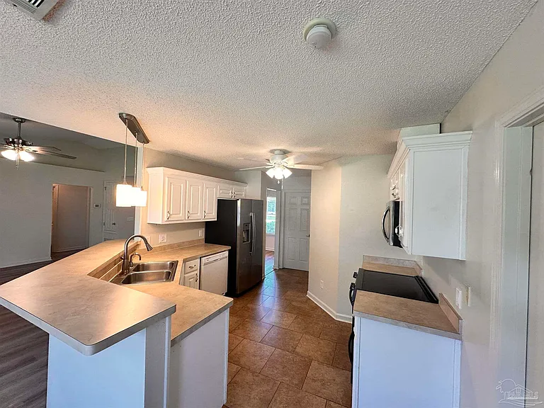 3304 Tiller Ct — Photo 6