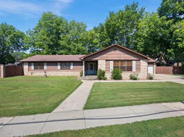 410 S Commerce Ave, Russellville, AR 72801