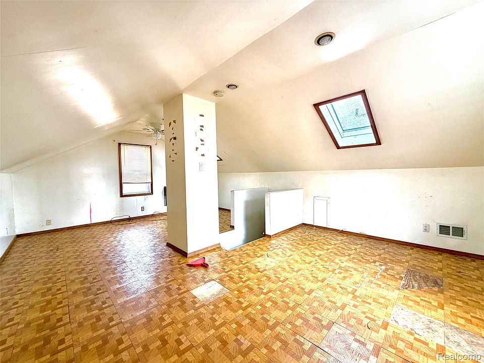 19th image of 12674 Mettetal St