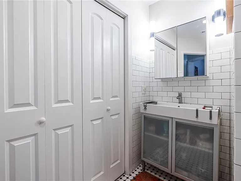 150 South Ave SE #2 — Photo 25