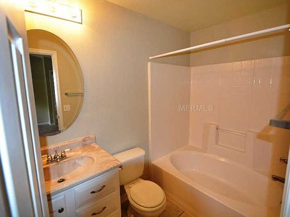 4th image of 611 Stallings Ave