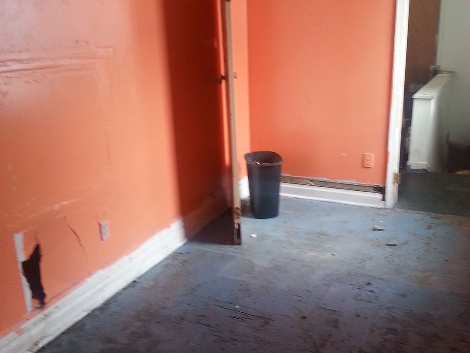 2nd image of 11325 S Princeton Ave