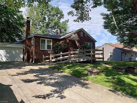 5th image of 2512 Clayton Dr