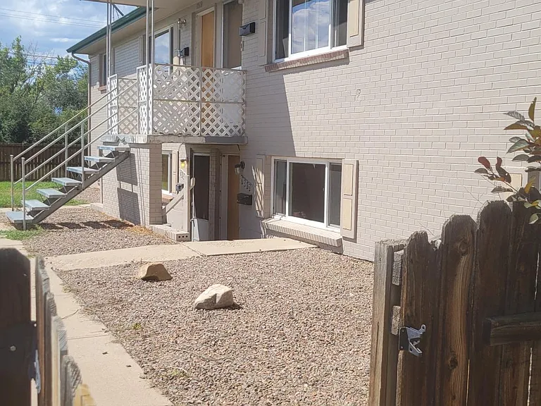 7519 Stuart St — Photo 7