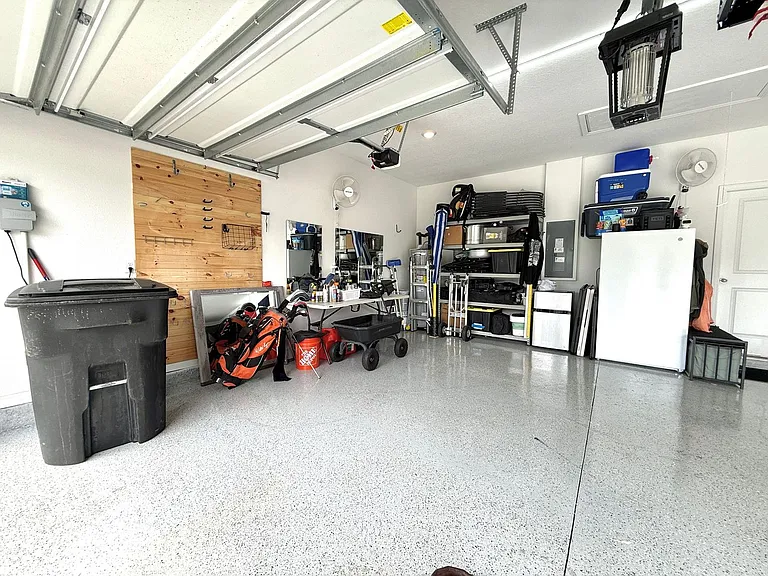 9797 Giada Dr — Photo 33