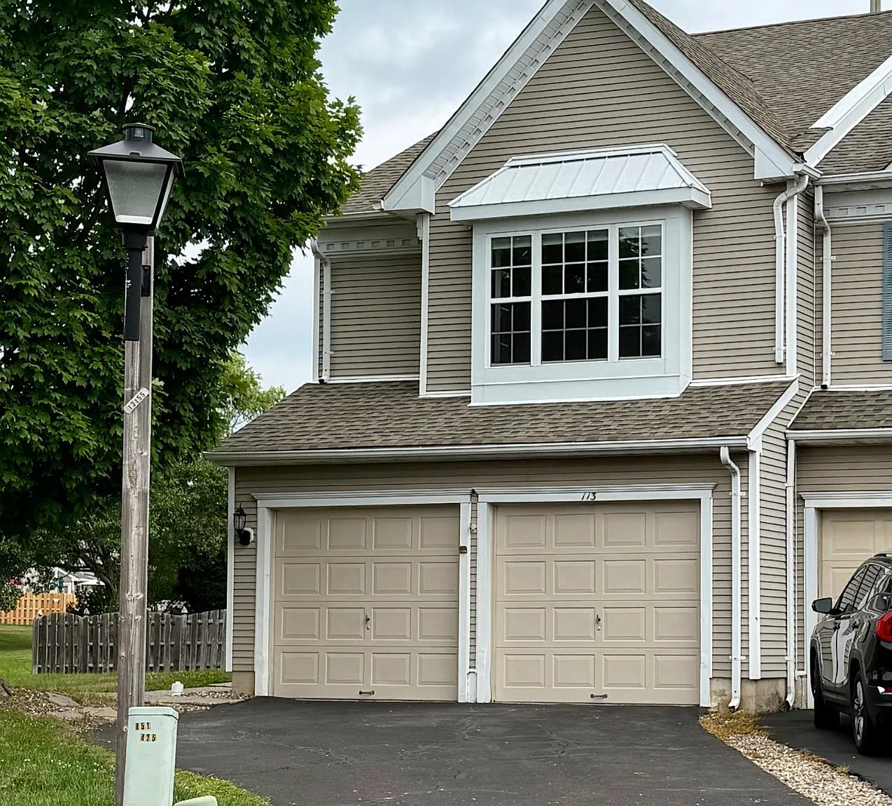 3 bed, 2.5 bath, 2580 sqft, $3,400 — Photo 1