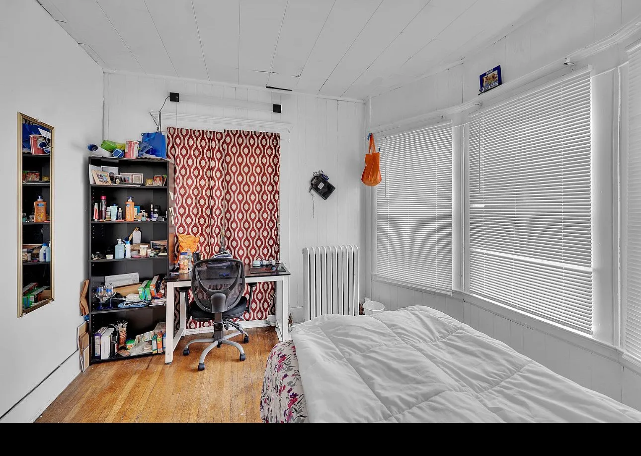 7 bed, 2400 sqft, $2,950 — Photo 4