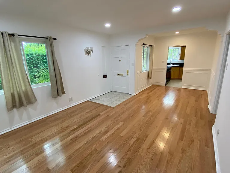 2710 Stoner Ave — Photo 7