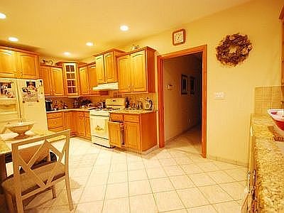 5th image of 3182 Spencer Dr